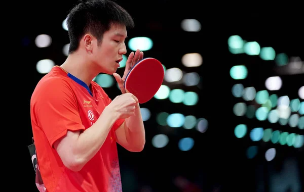 fan zhendong chiński mistrz w tenisie stołowym